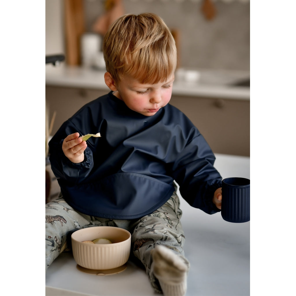 Mikk-Line PU Hagesmæk Bluse (Ensfarvet) Hagesmække og savlesmække Blue Nights