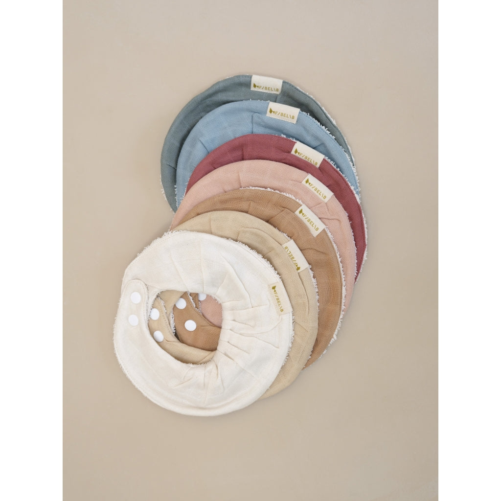 Fabelab Ruffle Bib - Dusty Rose - 2 pack Hagesmække og savlesmække Dusty Rose