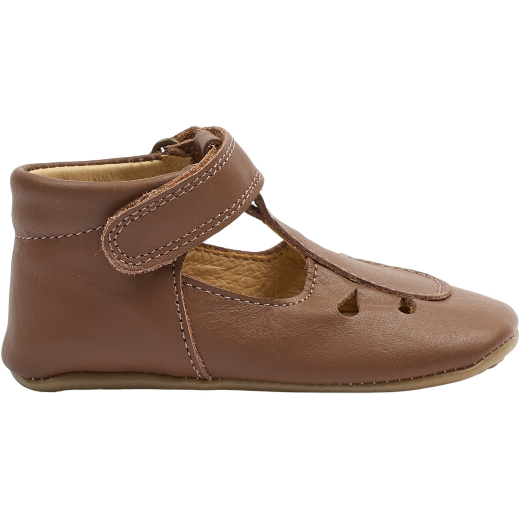 POM POM Beginners™ Sandal Slippers Camel