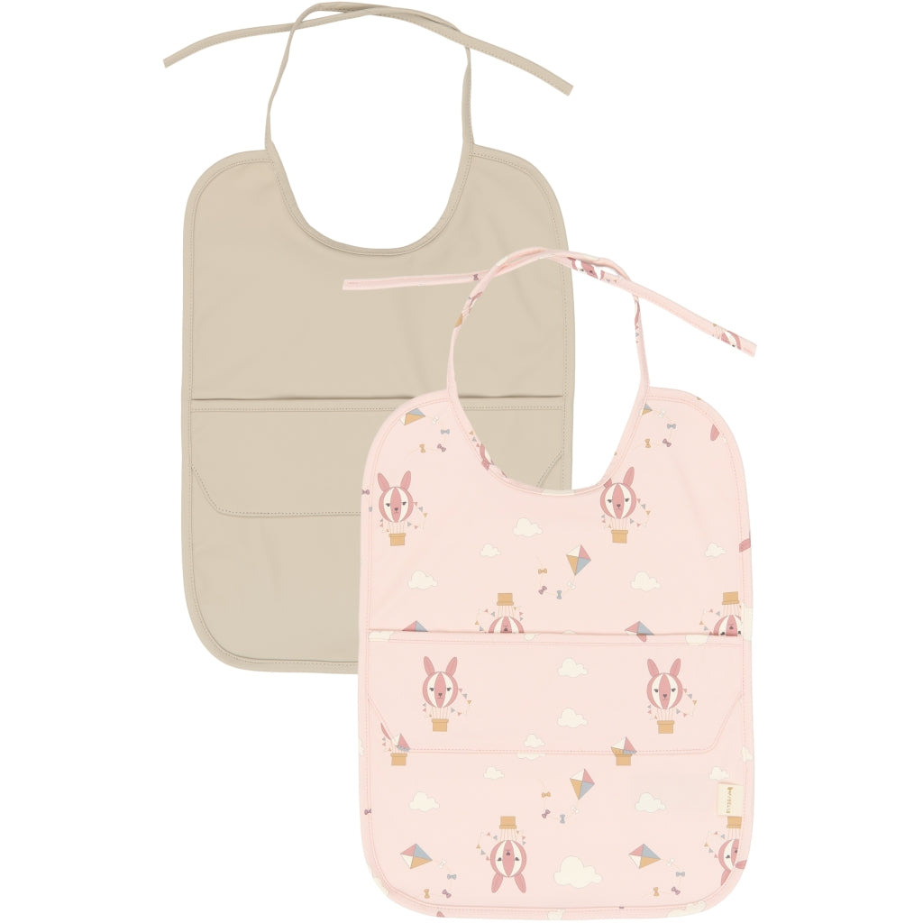 Fabelab Long Bib 2-pack - Little Flyers AOP Ash Rose Hagesmække og savlesmække Oxford Tan