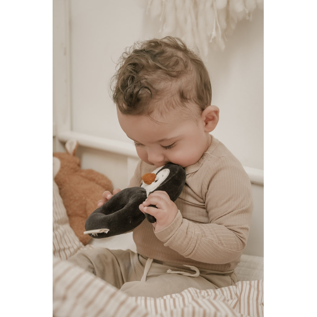 Fabelab Rattle - Penguin Baby Toys Black Beauty