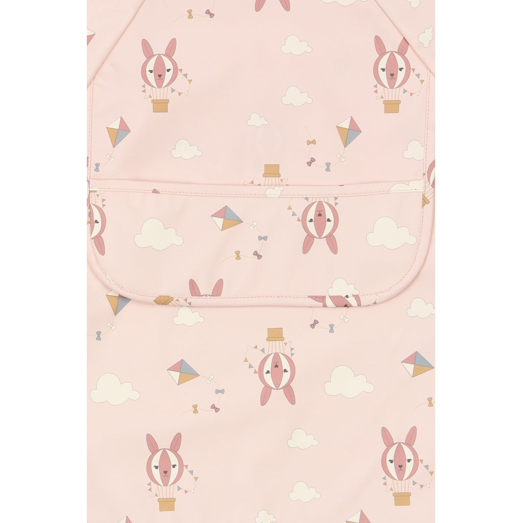 Fabelab Sleeve Bib 2-pack - Little Flyers AOP Ash Rose Hagesmække og savlesmække Oxford Tan